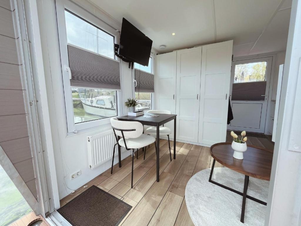 Tiny Lake Houses Near The Beach And Centre By Weltevreden Experience Zeewolde Exterior photo