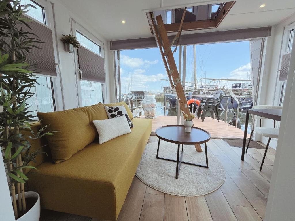 Tiny Lake Houses Near The Beach And Centre By Weltevreden Experience Zeewolde Exterior photo