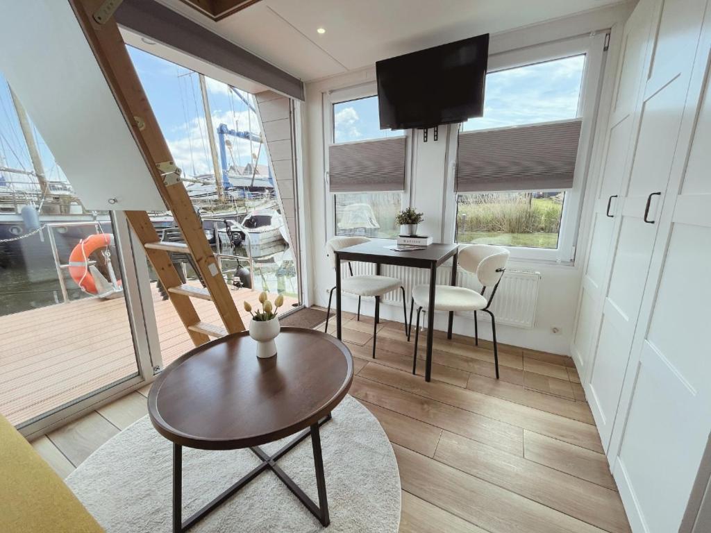 Tiny Lake Houses Near The Beach And Centre By Weltevreden Experience Zeewolde Exterior photo